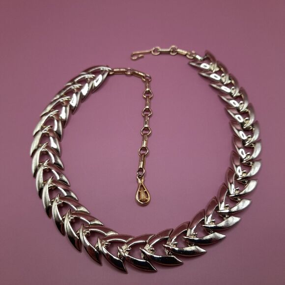 Coro Smooth Chain Linked Necklace Vintage Choker Gold Tone 16” - Picture 10 of 12